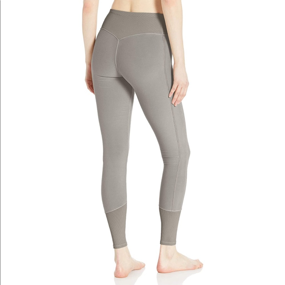 Alo yoga grey suede leggings